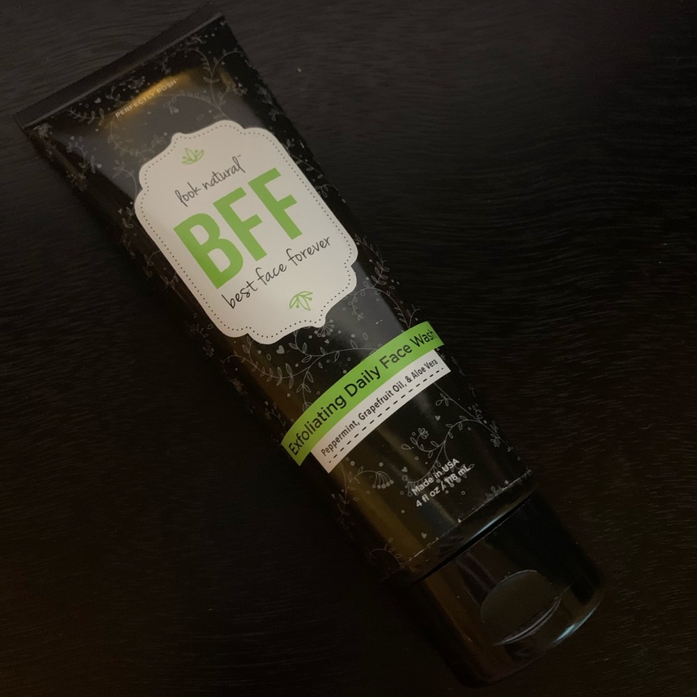 Perfectly Posh BFF Face Wash